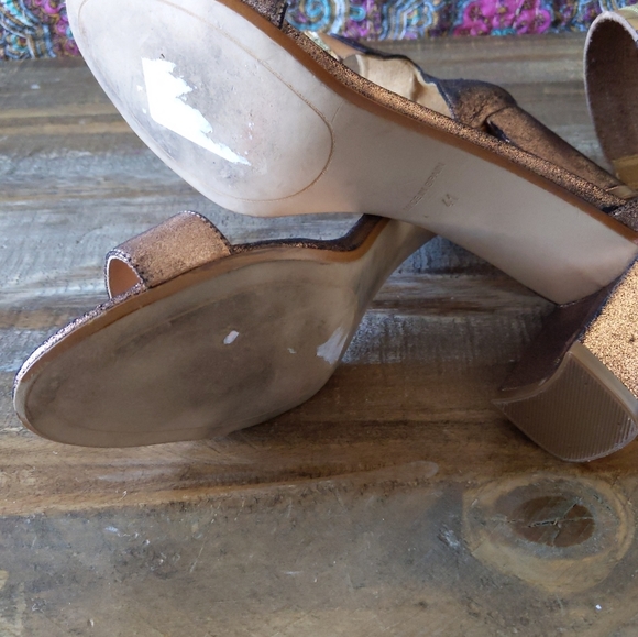 🆕🌿METALLIC LEATHER SANDALS🌿 - Picture 8 of 10